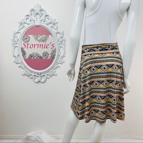 Lularoe /  Multicolor and Shape Skirt - Picture 3 of 8